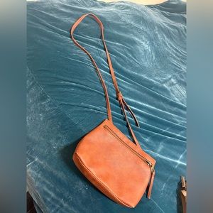 Cross body bag / purse